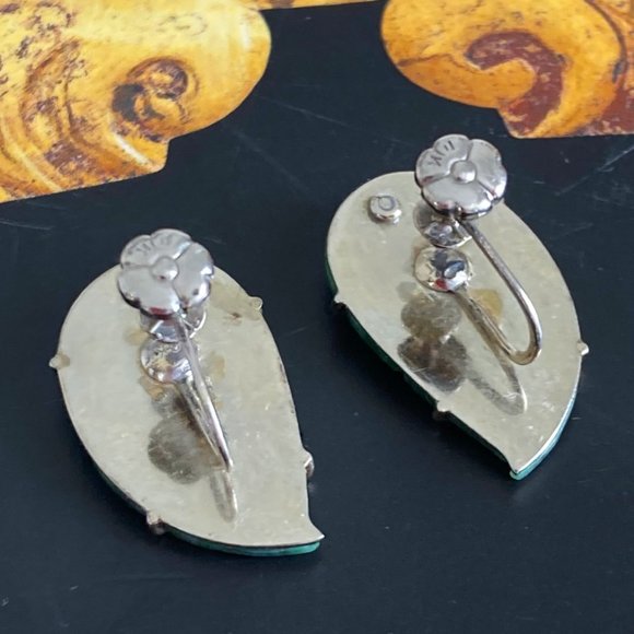 Vintage brooch & earrings in white gold, jade & diamonds - Picture 7 of 8